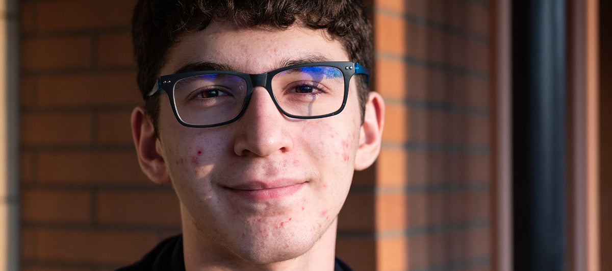 11 Bold Things You Need to Tell People Who Don’t Have Acne