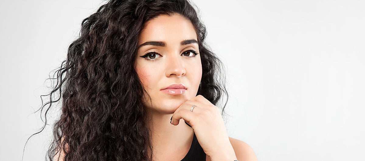 7 elegant hairstyles for naturally curly hair