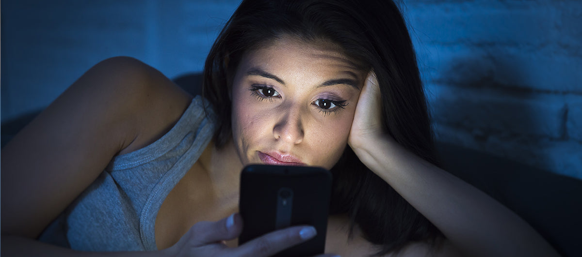 Skin Problems Due to Mobile Phones - Re'equil
