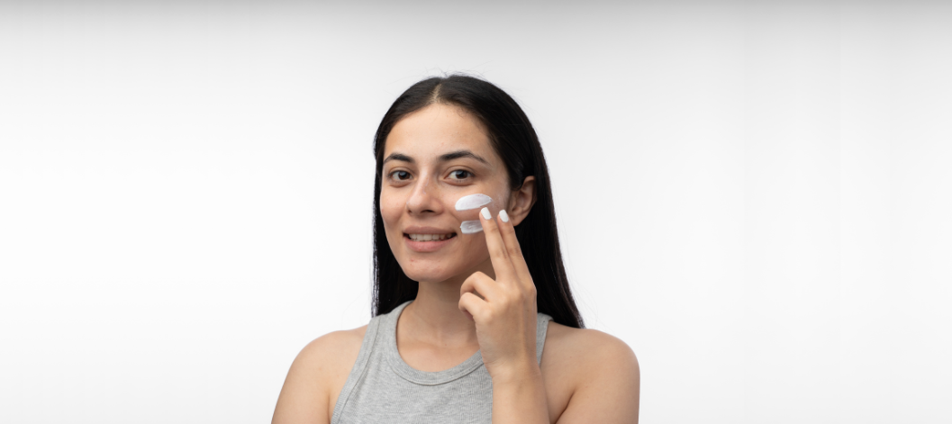 How Vitamin C And Hyaluronic Acid Work Together - Re'equil