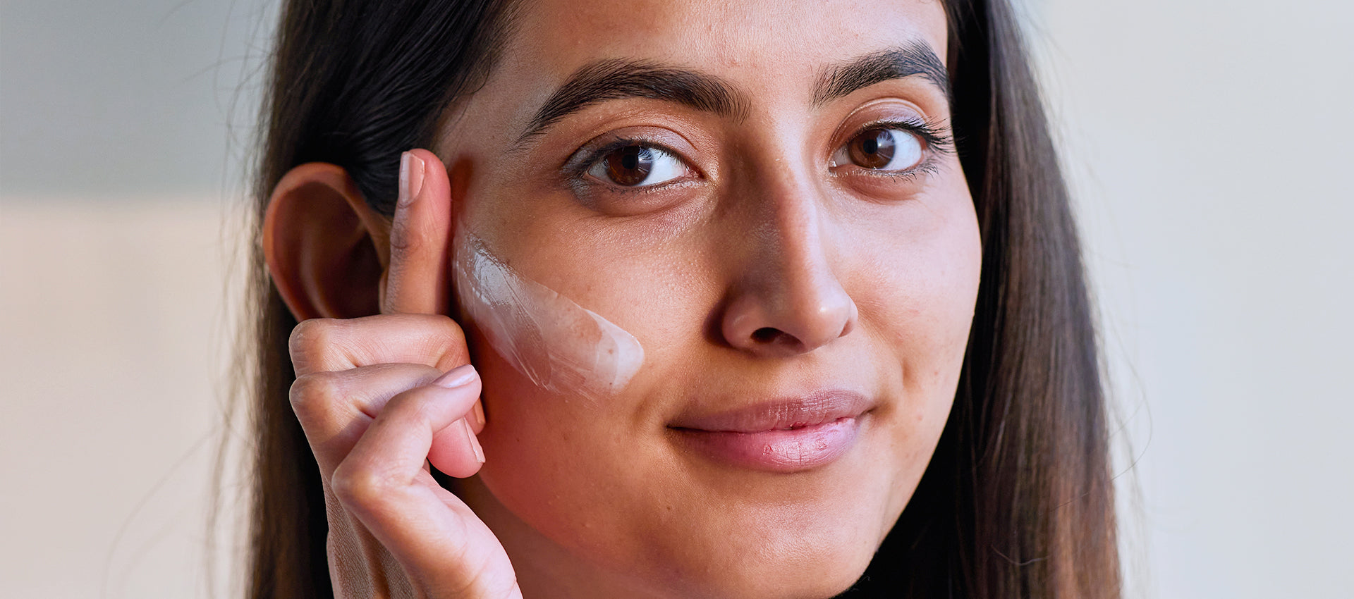 What Is The Importance Of Using A Moisturiser